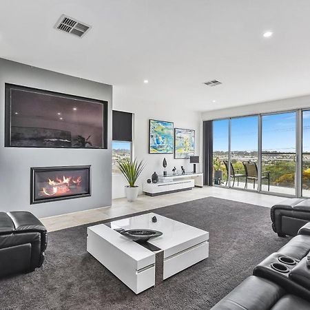 Conroe Executive Townhouse - Modern&Stylish Appartement Mount Gambier Buitenkant foto