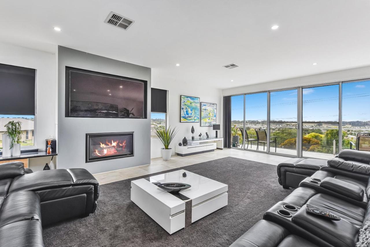 Conroe Executive Townhouse - Modern&Stylish Appartement Mount Gambier Buitenkant foto