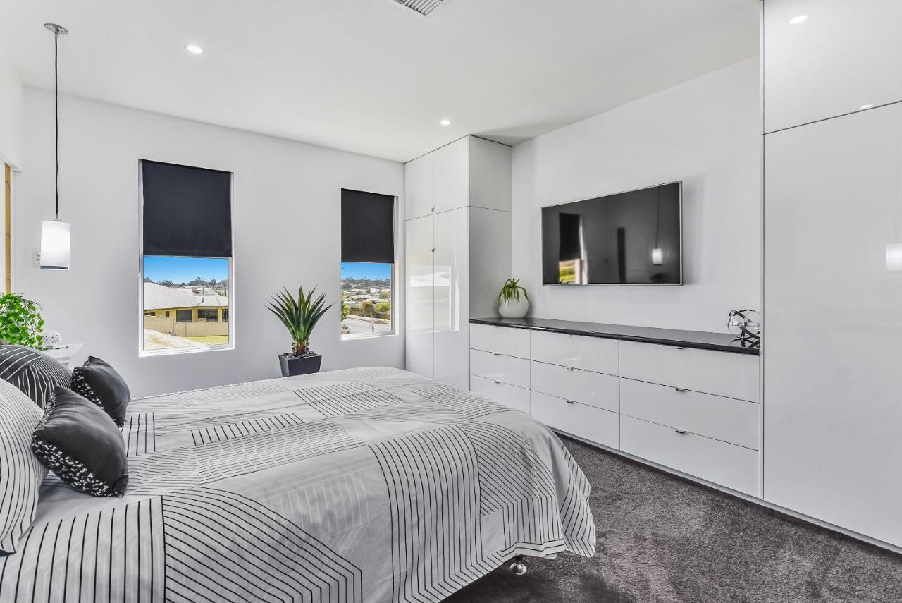 Conroe Executive Townhouse - Modern&Stylish Appartement Mount Gambier Buitenkant foto